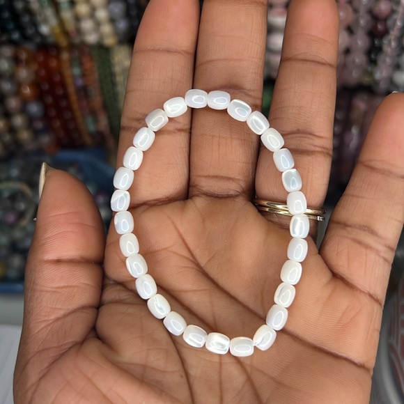 Shell bracelet - Picture 2 of 2